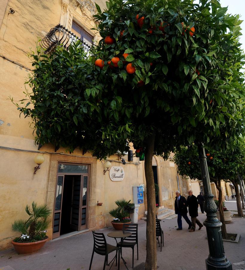 Il Cortile Del Marchese Beccadelli Acomodação com café da manhã Sambuca di Sicilia Exterior foto